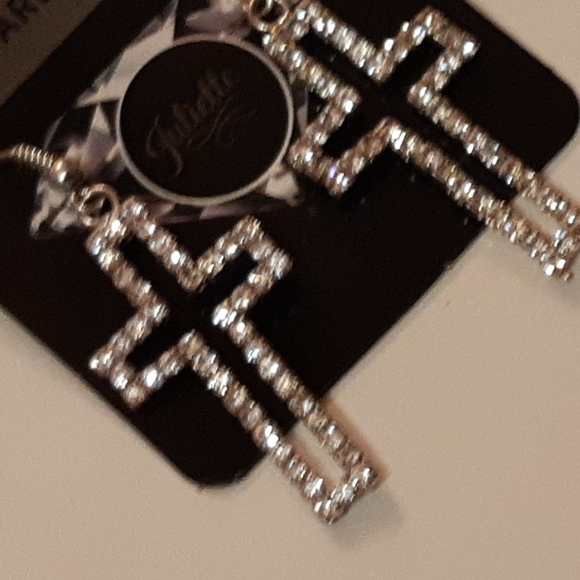 Jewelry Earrings - Picture 3 of 3